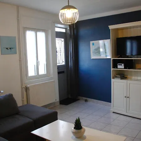 Quai 22 Vue Port ! Nyaraló *