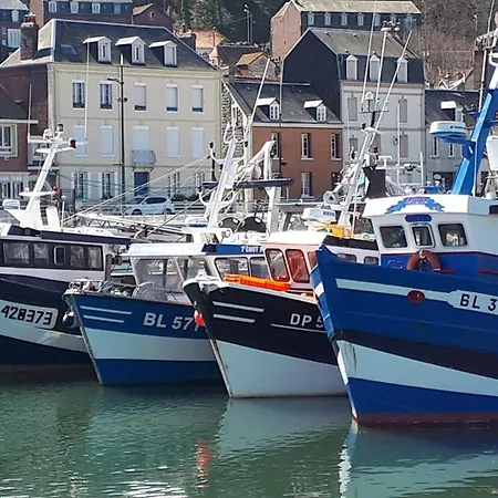 Quai 22 Vue Port ! Holiday home Le Treport